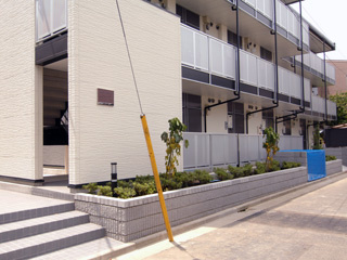 【エントランス】 | 橙