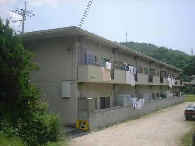 東有紀マンションの外観