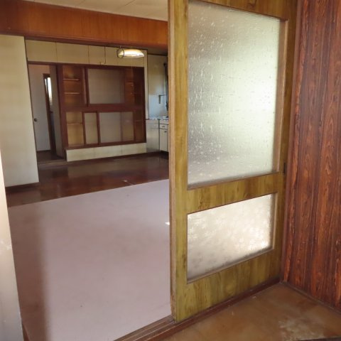 北見市留辺蘂町元町７４番地１０　中古売家の玄関|玄関ホール