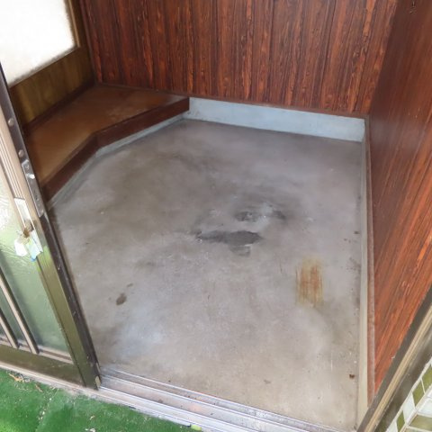 【玄関】 | 北見市留辺蘂町元町７４番地１０　中古売家 | 玄関ホール