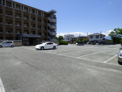 【駐車場】 | スモールワールドシンフォニー