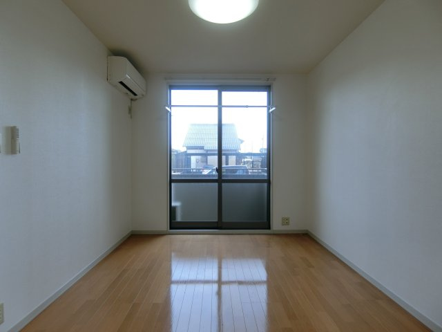 ファミーユ中野B棟の洋室