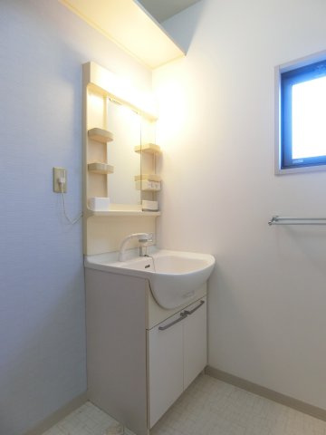 ファミーユ中野B棟のキッチン