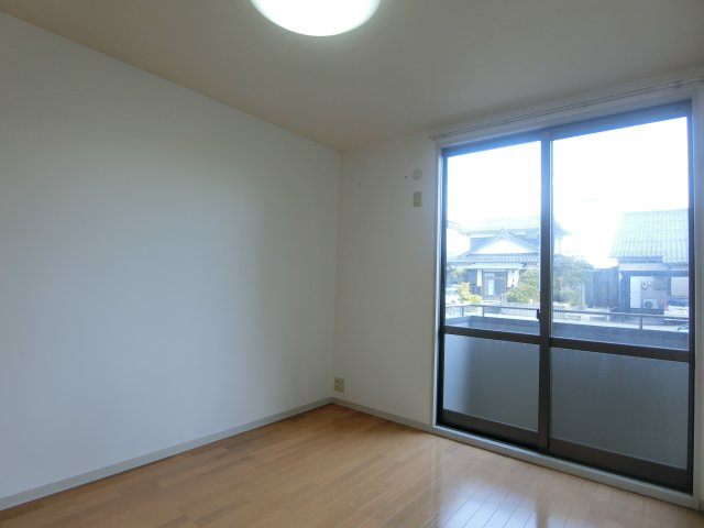 ファミーユ中野B棟の洋室