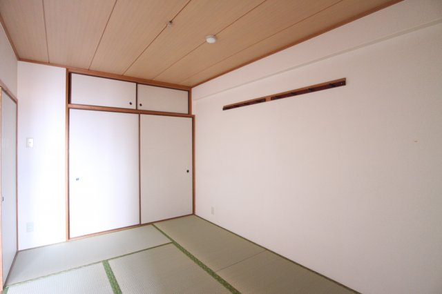 フォーラム城ヶ岡弐番館の寝室