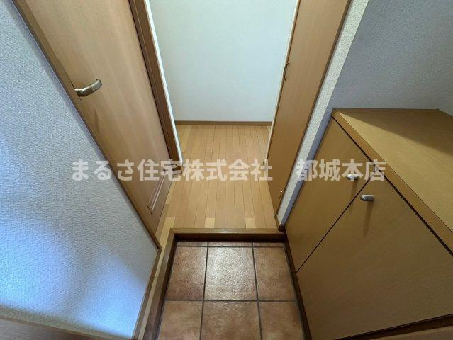 アヴァンセ宮丸の玄関