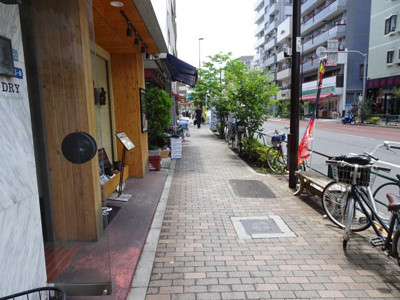 【周辺】 | 東協ビル | 東協ビル　物件前　尾竹橋通り沿いの物件で夜道も安心！