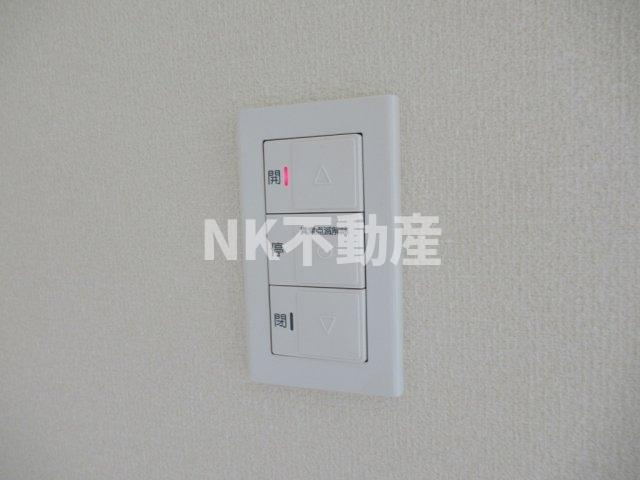 【設備】 | ヘーベルメゾン長瀬（長瀬賃貸） | 電動シャッター付きです