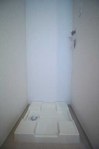 ブランシェントAの洗面所|室内洗濯機置場