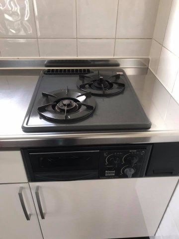 エリーナプラザ天神南のキッチン|（居住中のため画像は別号室のものです）