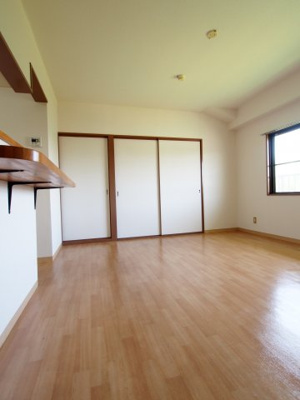 【居間・リビング】 | HIGASHIOマンション