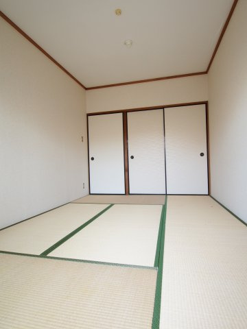 【和室】 | HIGASHIOマンション