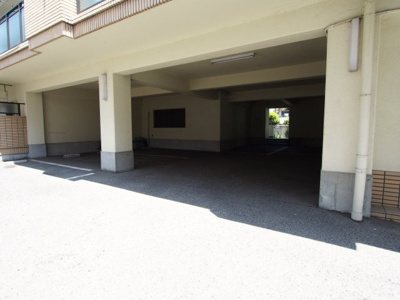 【駐車場】 | HIGASHIOマンション