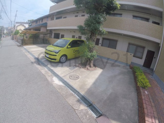 【駐車場】