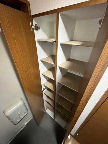 フェアリーフォレストの玄関