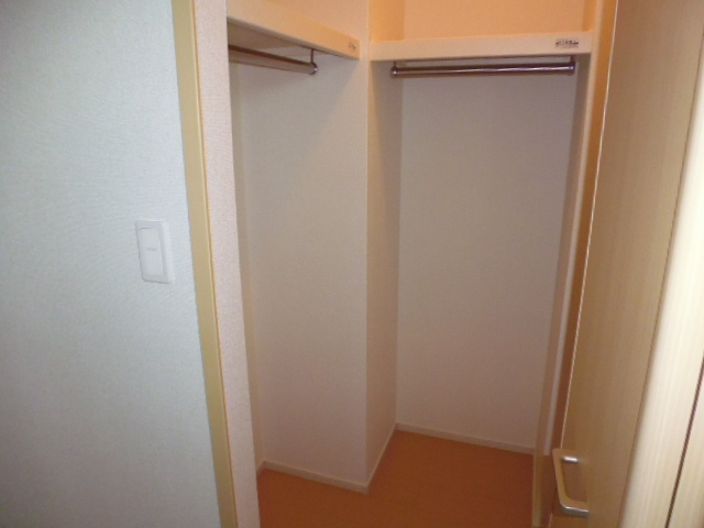 ハワイ・コナの収納|ウォークインクローゼット