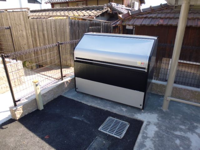 ハワイ・コナのその他共用部分|敷地内専用ゴミステーション