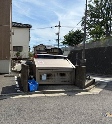 【その他共用部分】 | リヴェール白鳥 | 敷地内ごみ置き場でごみ出しもらくらく～♪忙しい社会人さんや主婦さんにもうってつけ！