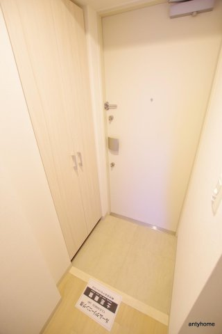 エステムコート梅田天神橋3アヴァンテの玄関
