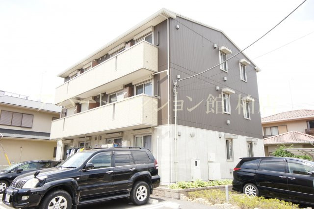 ファミールフラッツ若葉町の外観