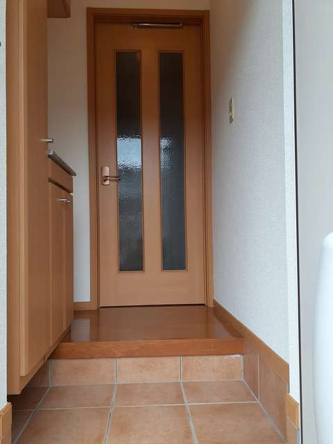 アブニールXVの玄関