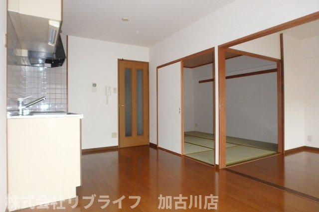 ベアーズ土山の居間・リビング