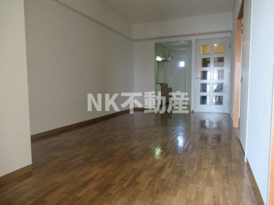 【居間・リビング】 | デュエリングナガト（瓢箪山賃貸） | 居間です