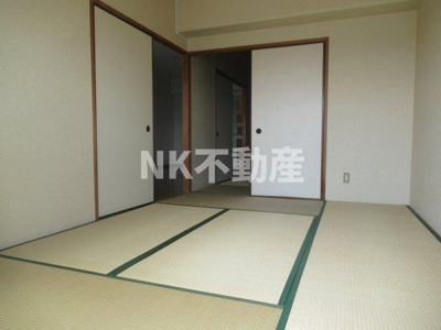 【内装】 | デュエリングナガト（瓢箪山賃貸） | 明るい室内です