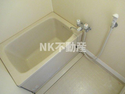 【浴室】 | デュエリングナガト（瓢箪山賃貸） | 落ち着いた空間のお風呂です