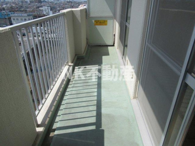 【バルコニー】 | デュエリングナガト（瓢箪山賃貸） | 広々としたバルコニーです