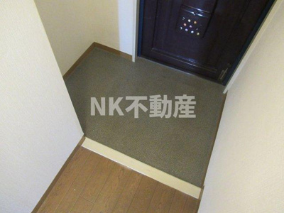 【玄関】 | デュエリングナガト（瓢箪山賃貸） | シンプルで使いやすい玄関です