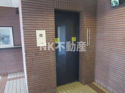 【その他共用部分】 | デュエリングナガト（瓢箪山賃貸） | エレベーターです