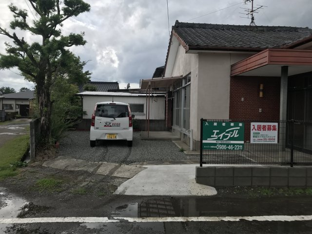 阿久根貸家の駐車場
