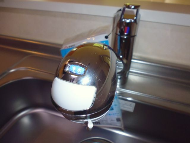 ヌウボーブローテのキッチン|浄水器対応水栓