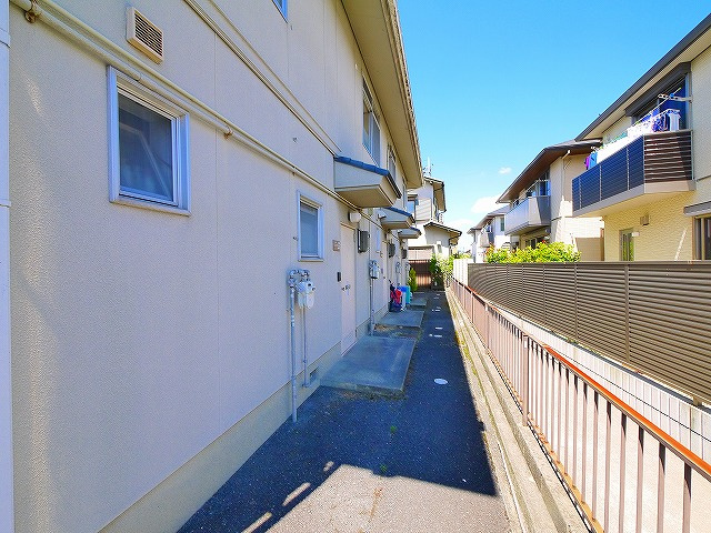 小河ハイツのその他共用部分|玄関前の様子です