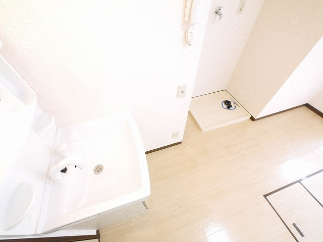 小河ハイツの浴室|日々の疲れを癒すお風呂付です