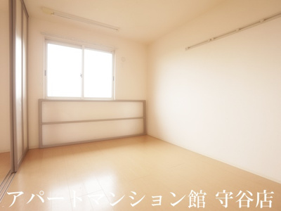 【寝室】 | シャンテ小絹