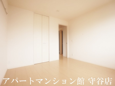 【寝室】 | シャンテ小絹