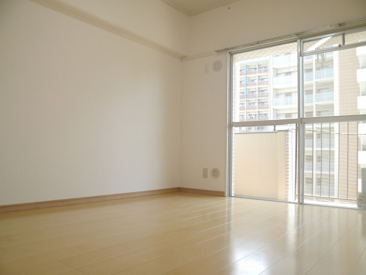 天神松井ビルの洋室|天神松井ビル（2LDK）