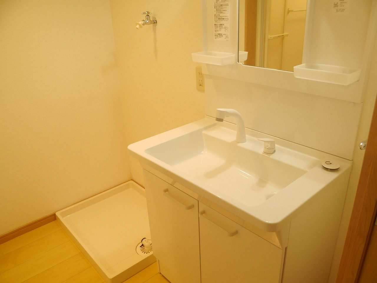 天神松井ビルの独立洗面台|天神松井ビル（2LDK）