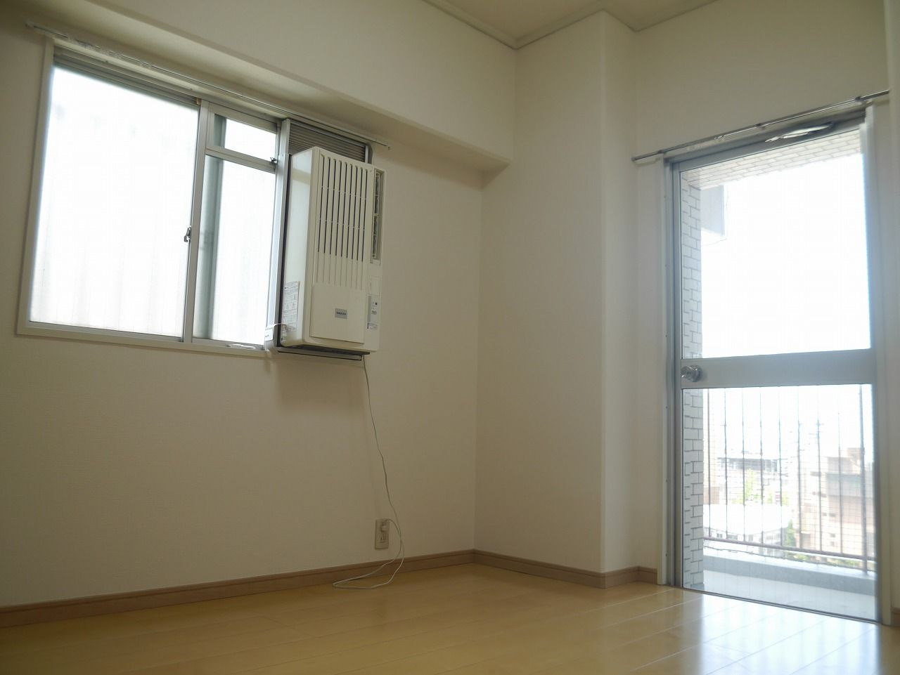 天神松井ビルの洋室|天神松井ビル（2LDK）