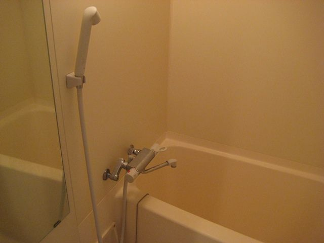 アクタス天神セントラルタワーの浴室