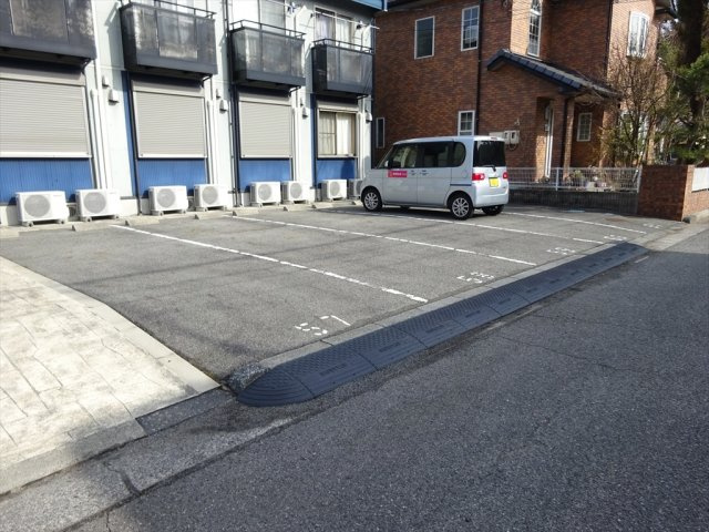 リースランド三永A　A-5の駐車場