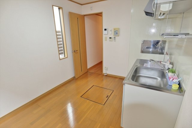 リースランド三永A　A-5の居間・リビング