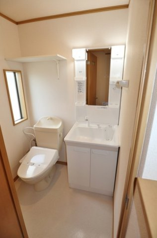 リースランド三永A　A-5の洗面所