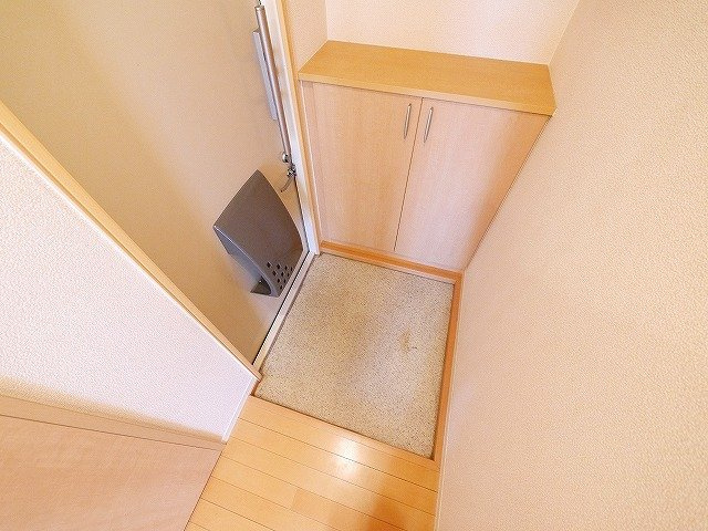 クレストヒルズの玄関|ゆったりとした玄関です