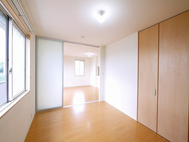 クレストヒルズの居間・リビング|おしゃれなリビングです