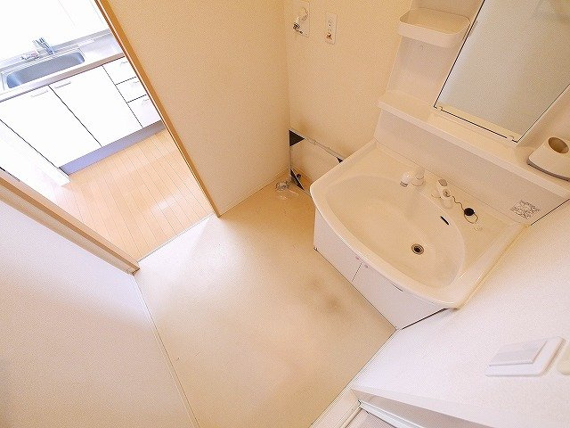 クレストヒルズの洗面所|広い洗面スペース