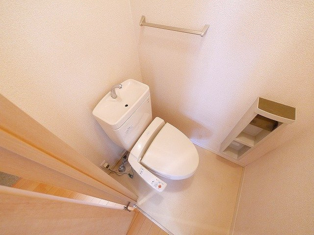 クレストヒルズのトイレ|ゆったりとした空間のトイレです
