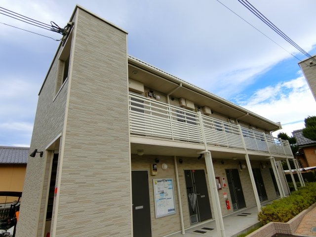 レオネクストCREA東館の外観